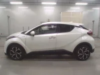 Toyota C-HR лот № 30097 оценка 3.5  с аукциона в Японии 3
