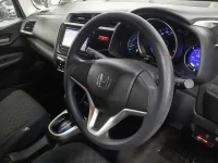 Honda FIT лот № 30098 оценка 3.5  с аукциона в Японии 6