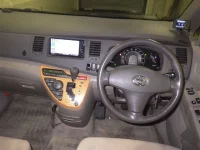 Toyota ISIS лот № 5132 оценка R  с аукциона в Японии 2