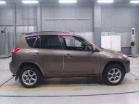 Toyota RAV4 лот № 30175 оценка 4.5  с аукциона в Японии 2