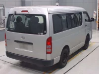 Toyota HIACE лот № 30184 оценка 3.5  с аукциона в Японии 1