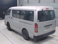 Toyota HIACE лот № 30184 оценка 3.5  с аукциона в Японии 5