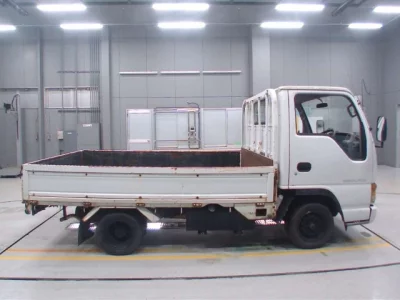 Isuzu ELF  с аукциона в Японии