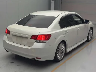 Subaru LEGACY B4
