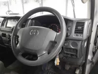 Toyota HIACE VAN лот № 30114 оценка 3.5  с аукциона в Японии 6