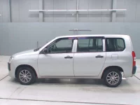 Toyota SUCCEED лот № 30186 оценка 3.5  с аукциона в Японии 3