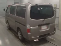 Nissan CARAVAN VAN лот № 30121 оценка 3.5  с аукциона в Японии 5