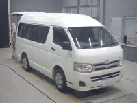 Toyota HIACE VAN лот № 30194 оценка 3.5  с аукциона в Японии 4