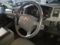 Toyota HIACE VAN лот № 30194 оценка 3.5  с аукциона в Японии 6