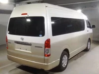 Toyota HIACE лот № 378 оценка 3  с аукциона в Японии 1