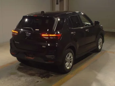 Toyota RAIZE  с аукциона в Японии