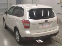 Subaru FORESTER лот № 30127 оценка 4  с аукциона в Японии 5