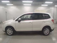 Subaru FORESTER лот № 30127 оценка 4  с аукциона в Японии 3