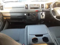 Toyota HIACE VAN лот № 30198 оценка 3.5  с аукциона в Японии 8
