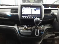 Honda FREED лот № 30129 оценка 4  с аукциона в Японии 8