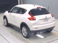Nissan JUKE лот № 30201 оценка 4  с аукциона в Японии 5