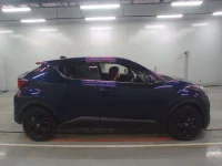 Toyota C-HR лот № 30136 оценка 4.5  с аукциона в Японии 2