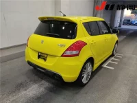 Suzuki SWIFT лот № 3007 оценка 3.5  с аукциона в Японии 4