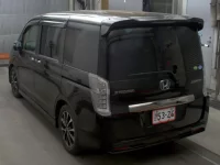 Honda STEP WAGON лот № 3035 оценка 4  с аукциона в Японии 1
