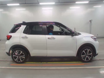Daihatsu ROCKY