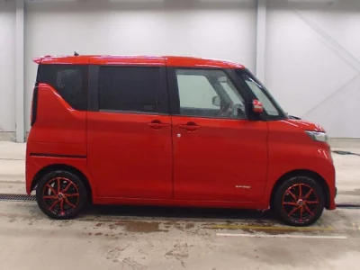 Nissan ROOX  с аукциона в Японии