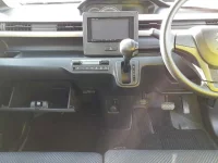 Suzuki WAGON R лот № 30212 оценка 3  с аукциона в Японии 8