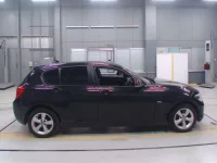 BMW 1-Series лот № 30215 оценка RA  с аукциона в Японии 2