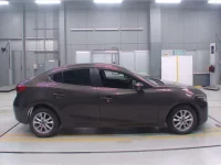 Mazda AXELA лот № 30216 оценка 3.5  с аукциона в Японии 2
