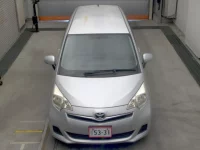 Toyota RACTIS лот № 3055 оценка R  с аукциона в Японии 5