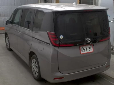 Toyota NOAH  с аукциона в Японии
