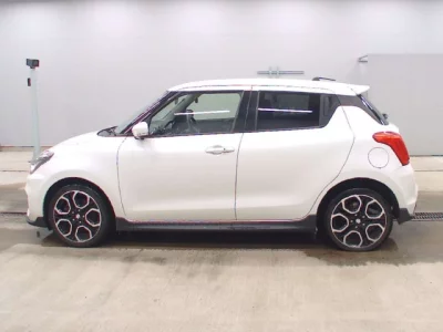 Suzuki SWIFT  с аукциона в Японии