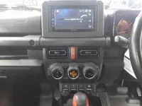 Suzuki JIMNY SIERRA лот № 30163 оценка 4.5  с аукциона в Японии 8