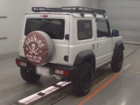 Suzuki JIMNY SIERRA лот № 30163 оценка 4.5  с аукциона в Японии 1
