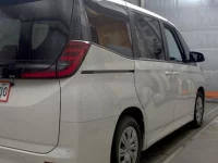 Toyota NOAH лот № 6053 оценка R  с аукциона в Японии 4