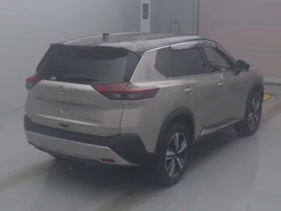 Nissan X-TRAIL  с аукциона в Японии