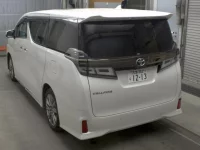 Toyota VELLFIRE лот № 3073 оценка R  с аукциона в Японии 1