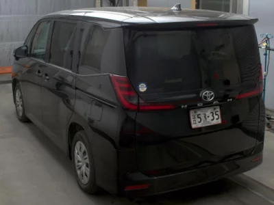 Toyota NOAH  с аукциона в Японии