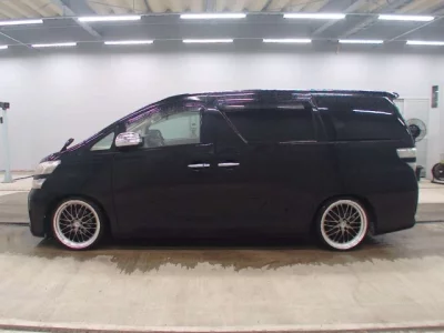 Toyota VELLFIRE  с аукциона в Японии