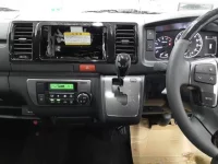 Toyota HIACE VAN лот № 3049 оценка S  с аукциона в Японии 1
