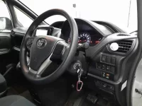 Toyota NOAH лот № 3051 оценка 3.5  с аукциона в Японии 4