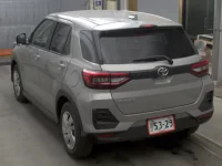 Toyota RAIZE лот № 6077 оценка R  с аукциона в Японии 1