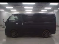 Toyota HIACE VAN лот № 30202 оценка 3  с аукциона в Японии 3