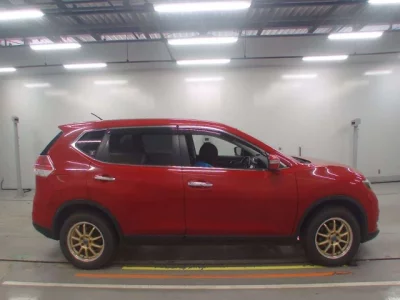 Nissan X-TRAIL  с аукциона в Японии