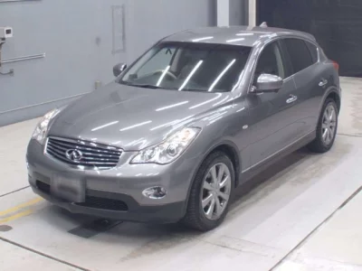 Nissan SKYLINE CROSSOVER