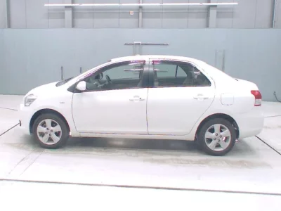Toyota BELTA