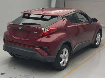 Toyota C-HR  с аукциона в Японии