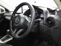 Mazda MAZDA2 лот № 3085 оценка 4  с аукциона в Японии 6