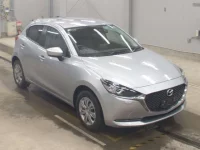 Mazda MAZDA2 лот № 3085 оценка 4  с аукциона в Японии 4