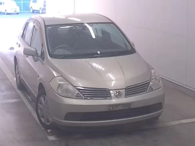 Nissan TIIDA LATIO