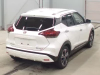 Nissan KICKS лот № 3093 оценка R  с аукциона в Японии 1